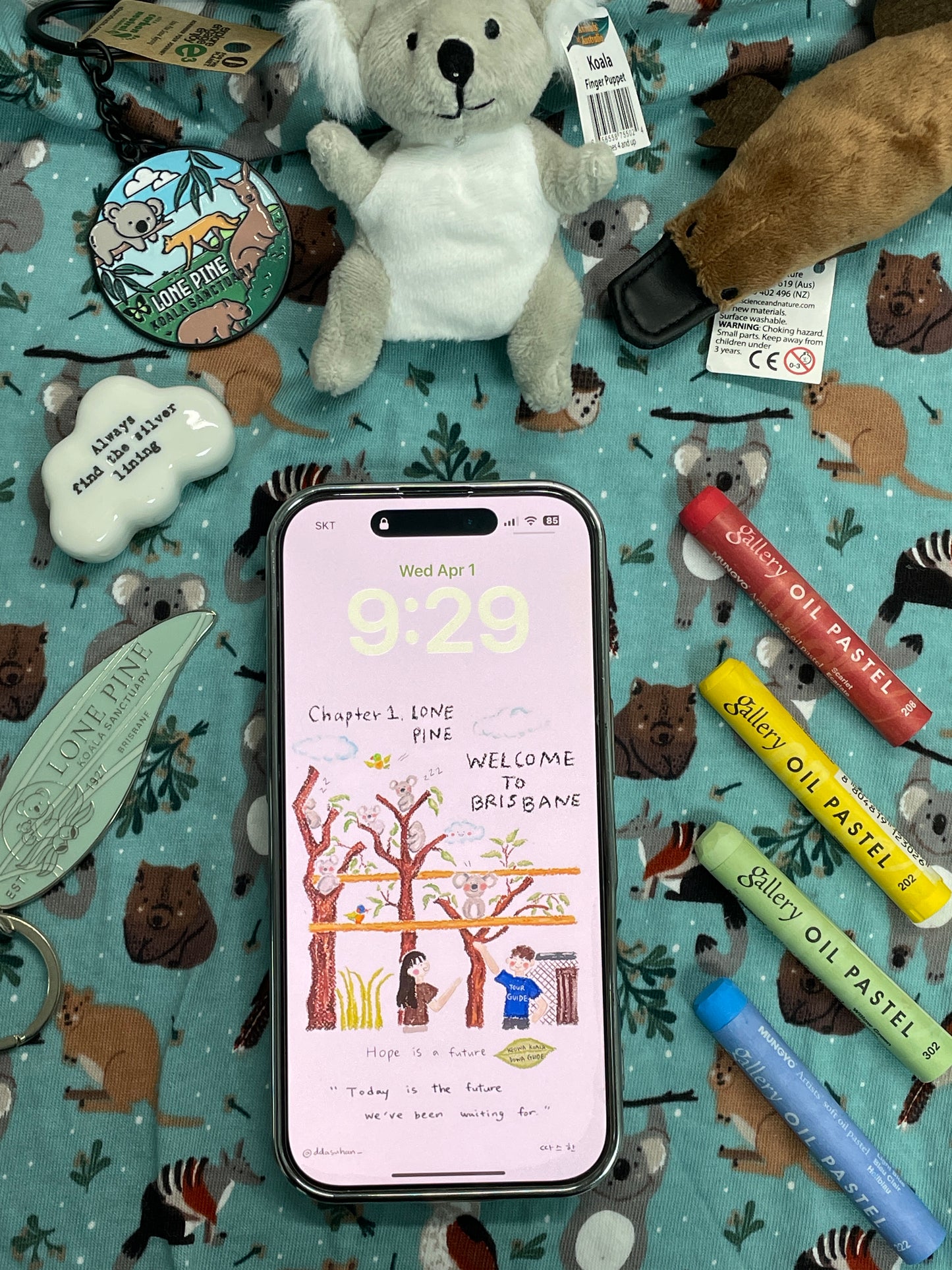 Lone Pine eBook Chapter 1: Welcome to Brisbane Keowa Koala Dowa Guide with iPhone cover wallpaper (eBook Card)